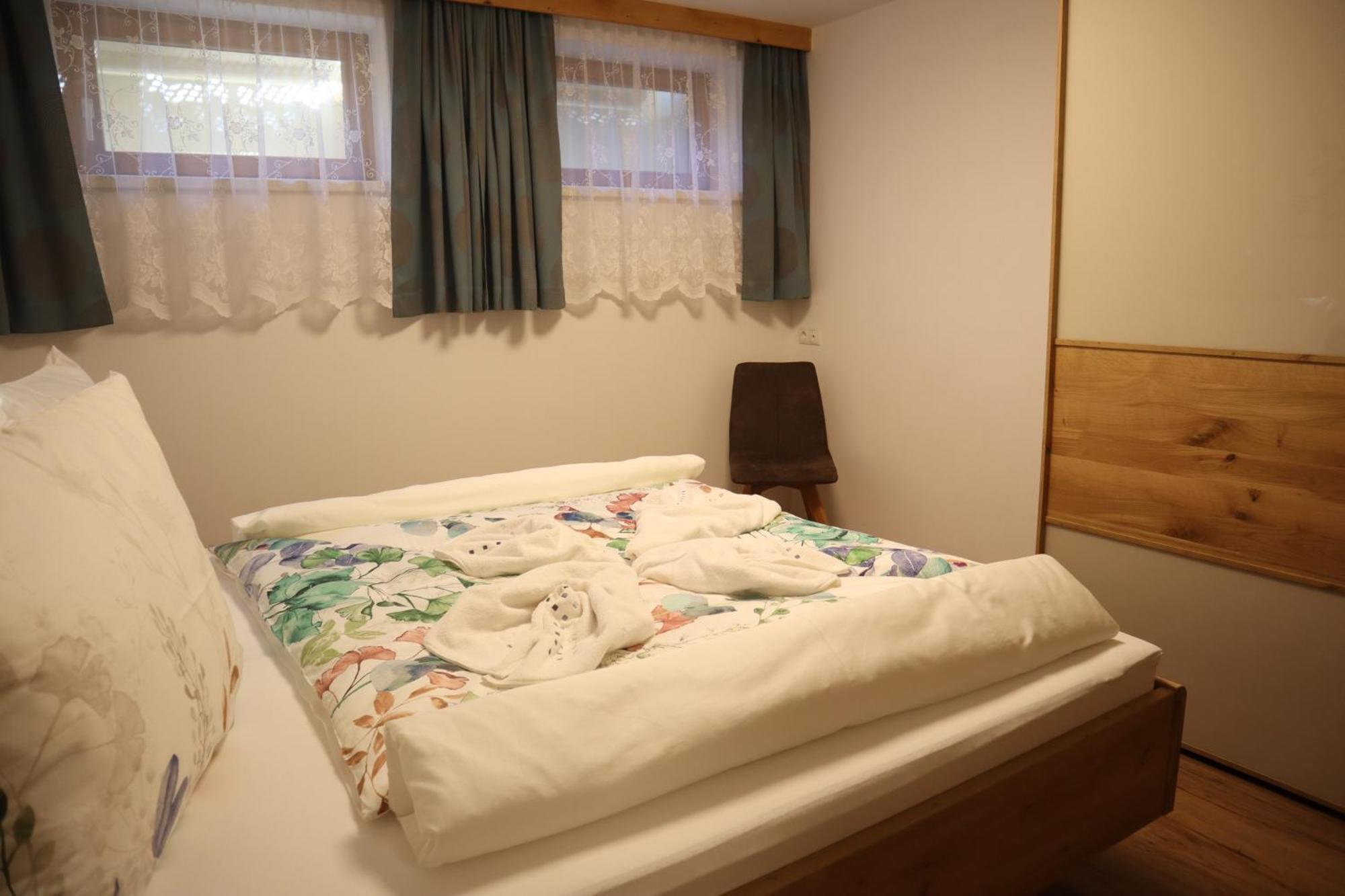 Landhaus-appartements Warraich Apartment