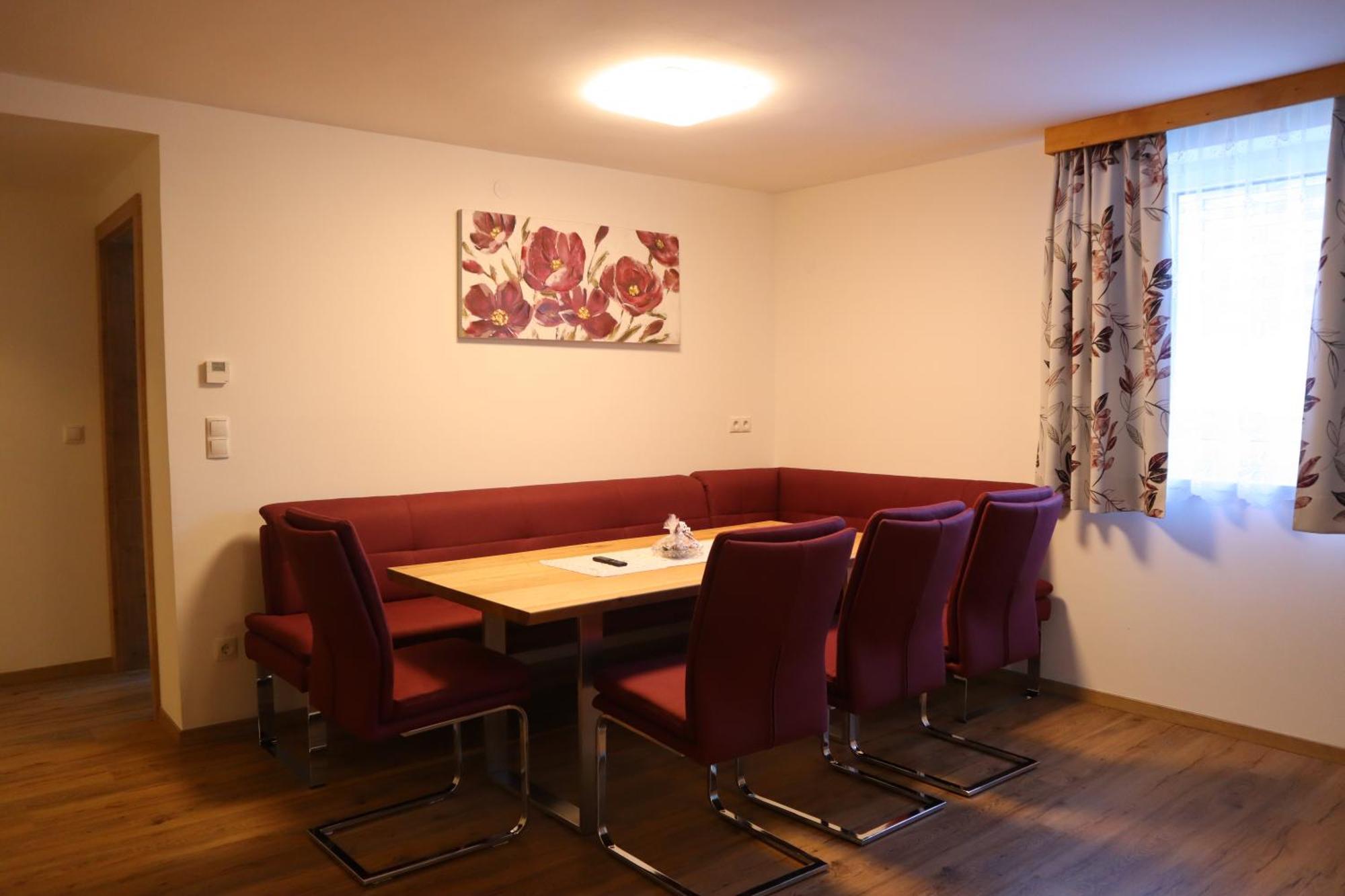 Landhaus-appartements Warraich Apartment
