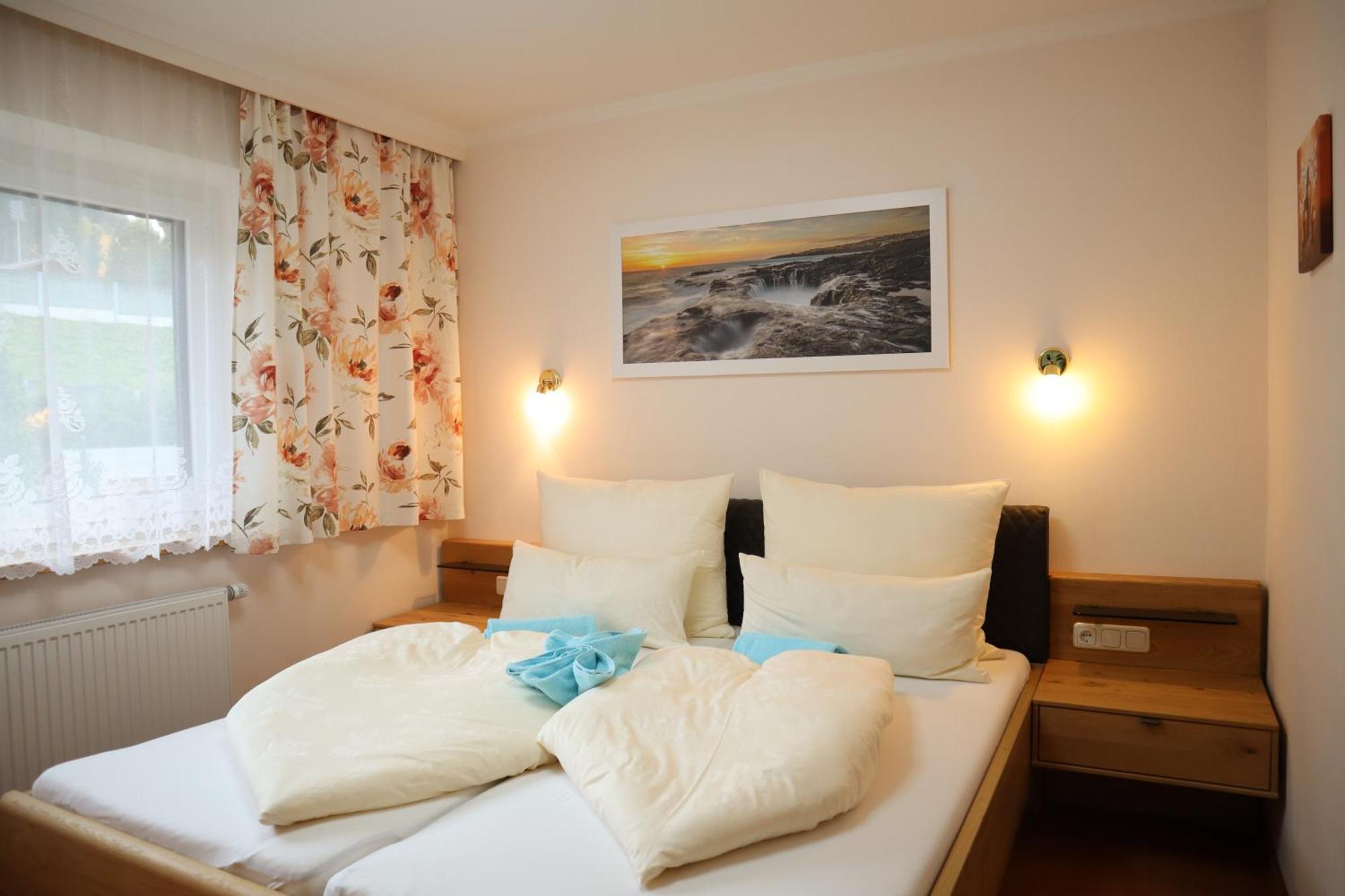 Landhaus-appartements Warraich Apartment