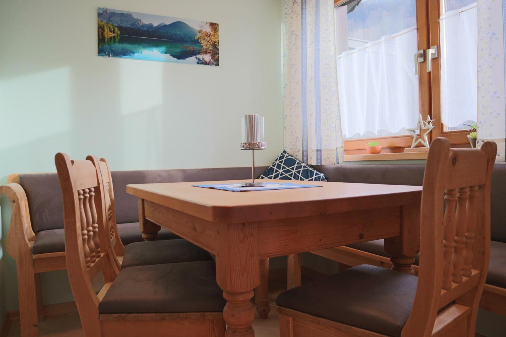 Landhaus-appartements Warraich